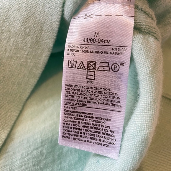 Banana Republic Womens Light Turquoise Merino Wool V-Neck Sweater, Size M - Picture 15 of 15